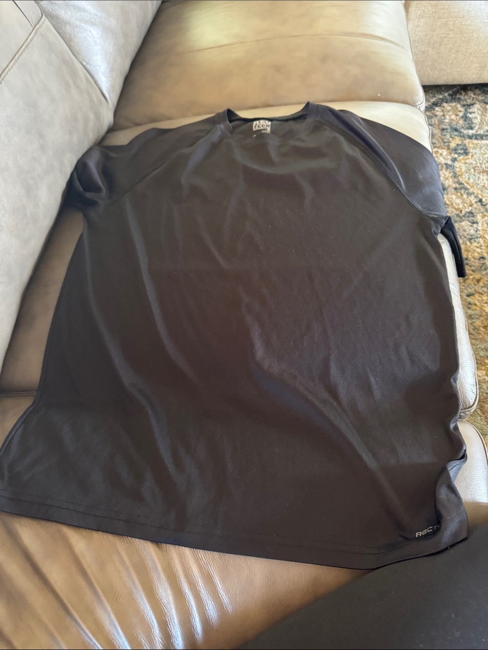 Men's Black Short Sleeve Tee